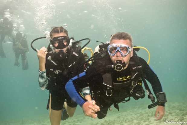Aprés quelques minutes sous l'eau, l'apréhension disparait. Aprés quelques minutes sous l'eau, l'apréhension disparait.