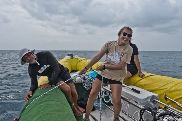 Remonter la structure métallique de 15 m demande du muscle ! Remonter la structure métallique de 15 m demande du muscle !