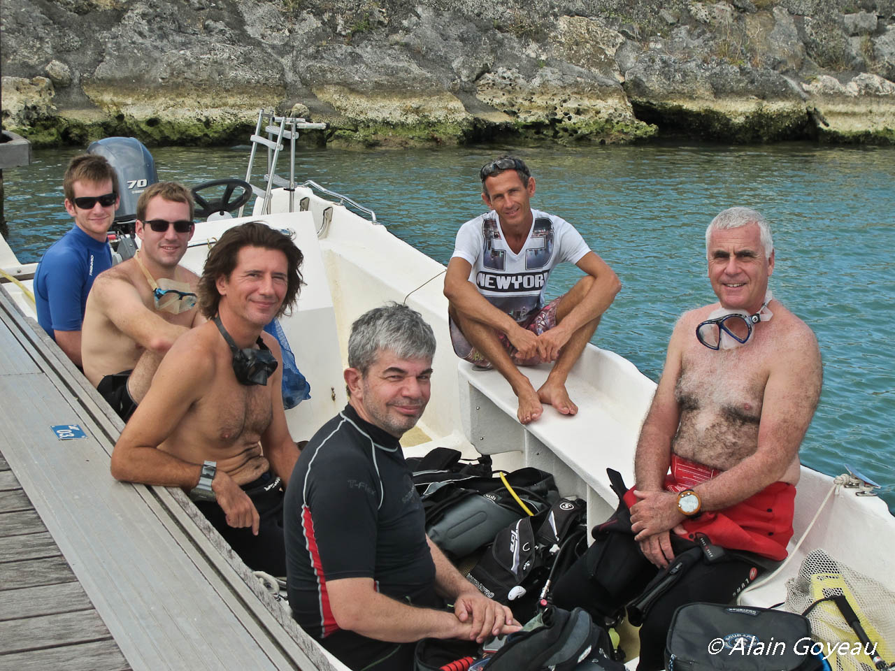 Thibaut, Adrien, Emmanuel, Philippe, Didier et Christophe nouveau gérant Eden Plongée.