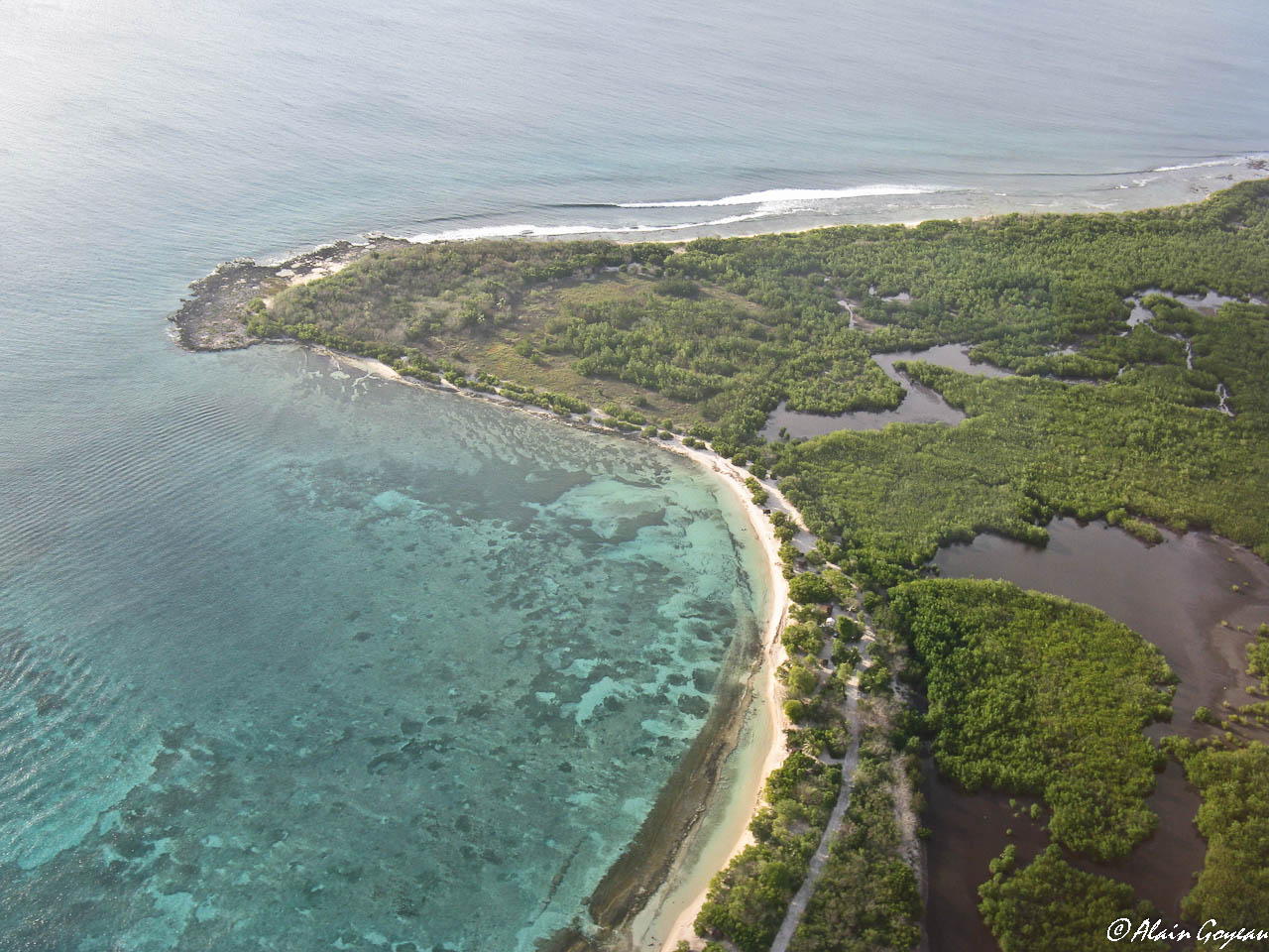Pointe d'Antigues, Port-Louis Guadeloupe.