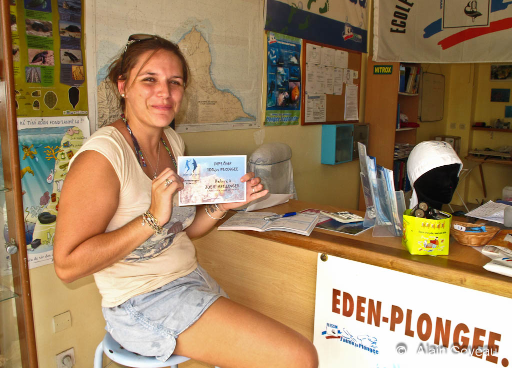 Julie, plongeuse Niveau 3, 100 ème plongée en Guadeloupe.