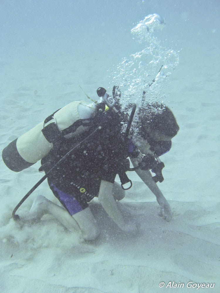 Marcher en apesenteur sur le sable c'est fantastique. Marcher en apesenteur sur le sable c'est fantastique.