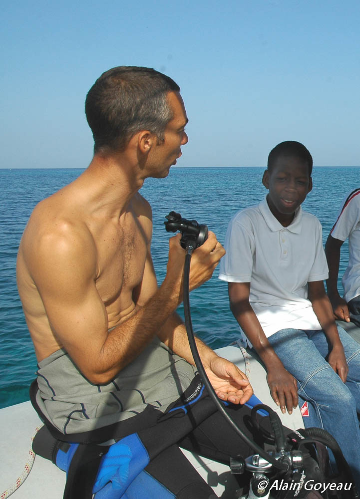 Quelques explications simples vous seront donner avant de faire votre baptême. Quelques explications simples vous seront donner avant de faire votre baptême.